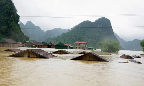 Lũ trên các sông từ Nghệ An đến Thừa Thiên Huế và khu vực Tây Nguyên đang lên